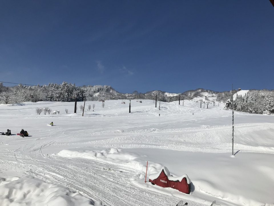 いいお天気でゲレンデのコンディションも最高です。